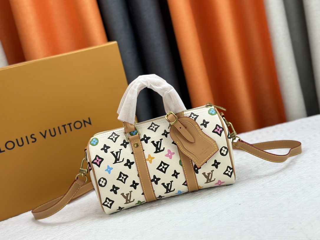 LV bag 565